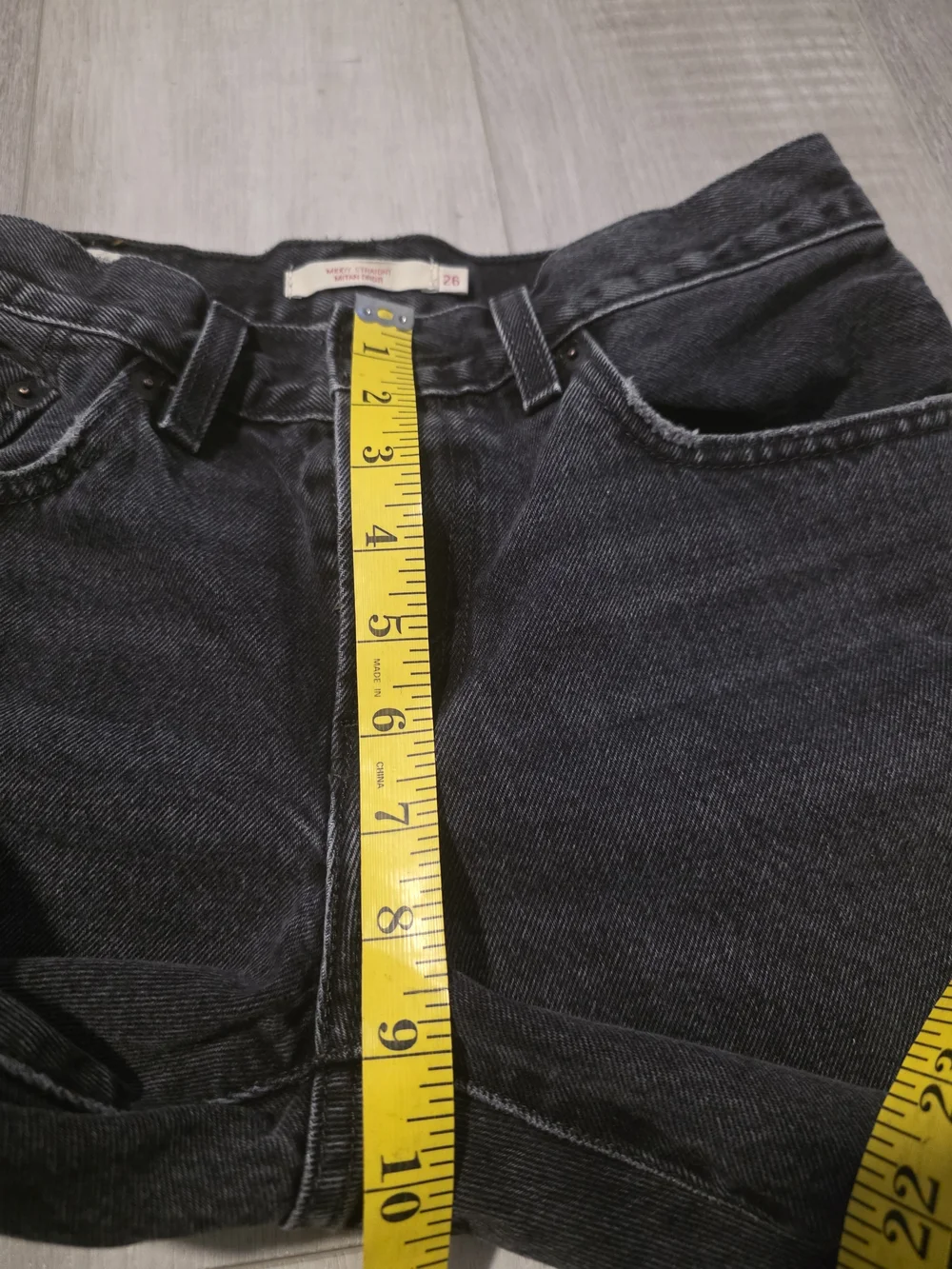 Levi’s Premium Midy Straight Black Washed Jeans Women’s Size 26 - Picture 12 of 16